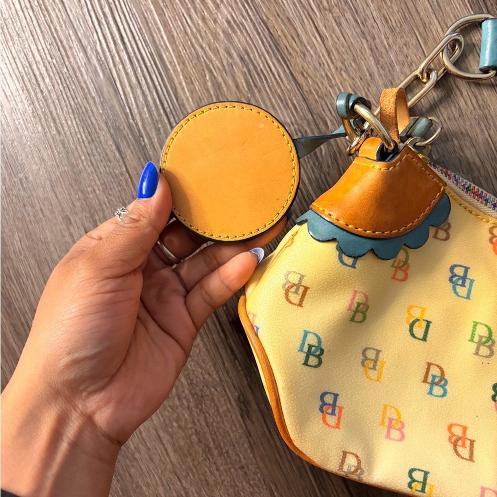 Dooney & Bourke Vintage Yellow Multicolor DB Logo Handbag with Teal Trim - Picture 3 of 16